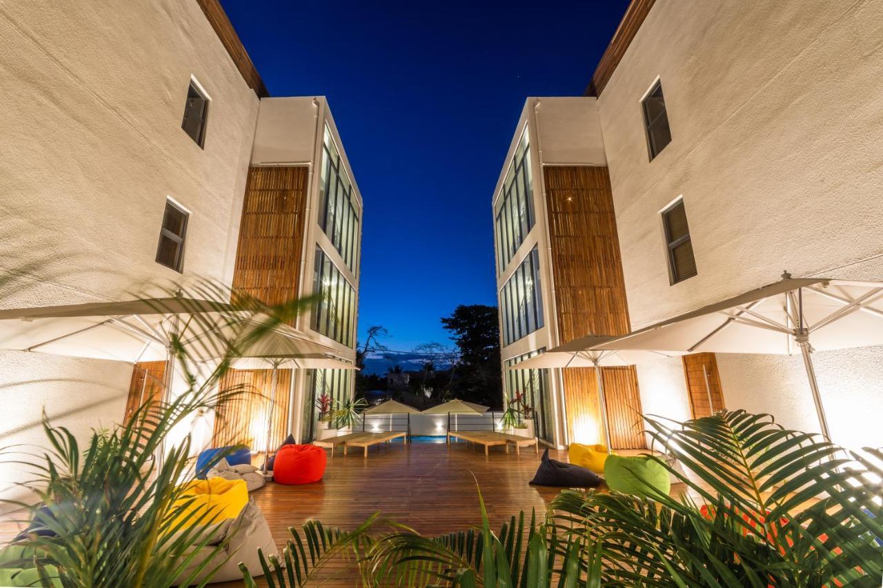 One Bay Residence Apartment 6 Pereybere Beach Exterior foto